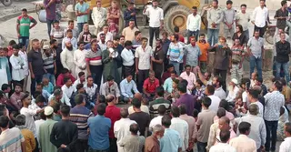 নওগাঁয় মনোনয়নবঞ্চিত এম.এ মতিনের পক্ষে বিক্ষোভ